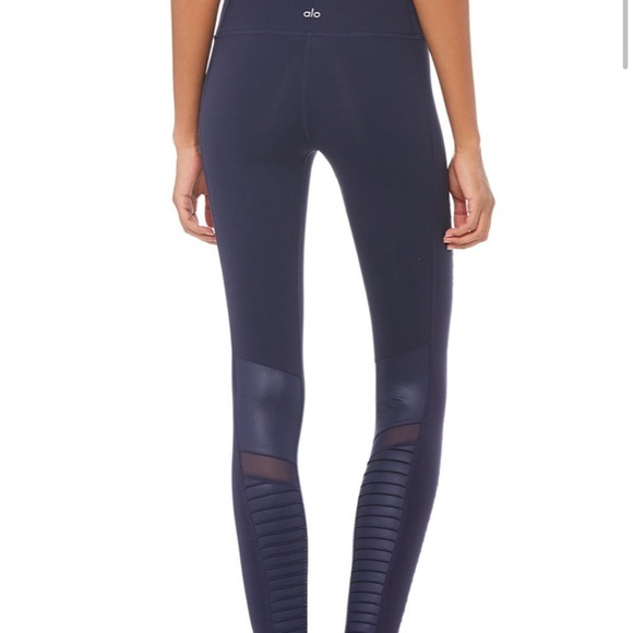 Alo yoga moto legging - Picture 6 of 6